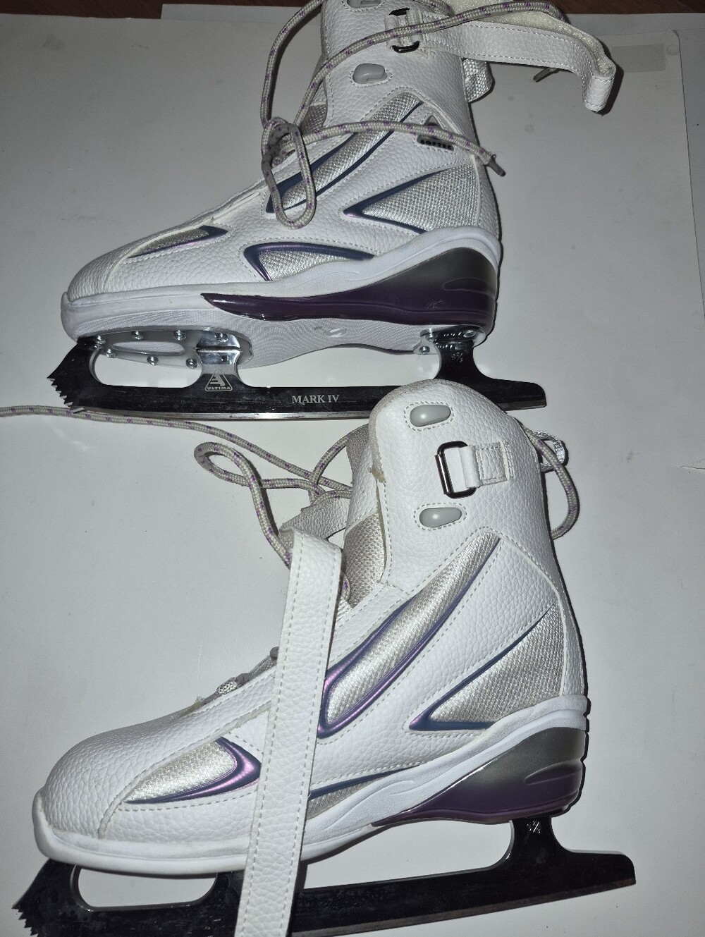 Jackson Softec White Women's Figure Ice Skates Size 7 - Picture 2 of 3